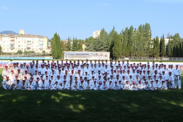 伊藤慎師範とアルトゥール師範がロシア支部夏合宿で指導