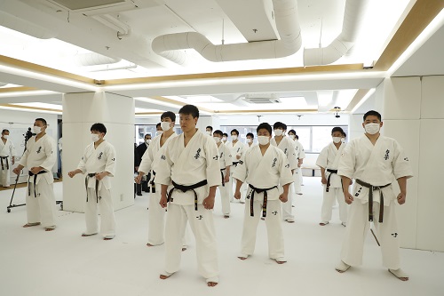 上田幹雄の100人組手挑戦は60人で無念のドクターストップ